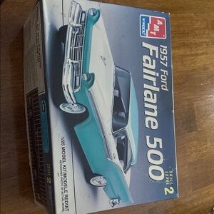 1957 Ford Fairlane 500 Model Kit